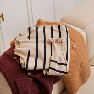 Knitwear in fresh colors and patterns