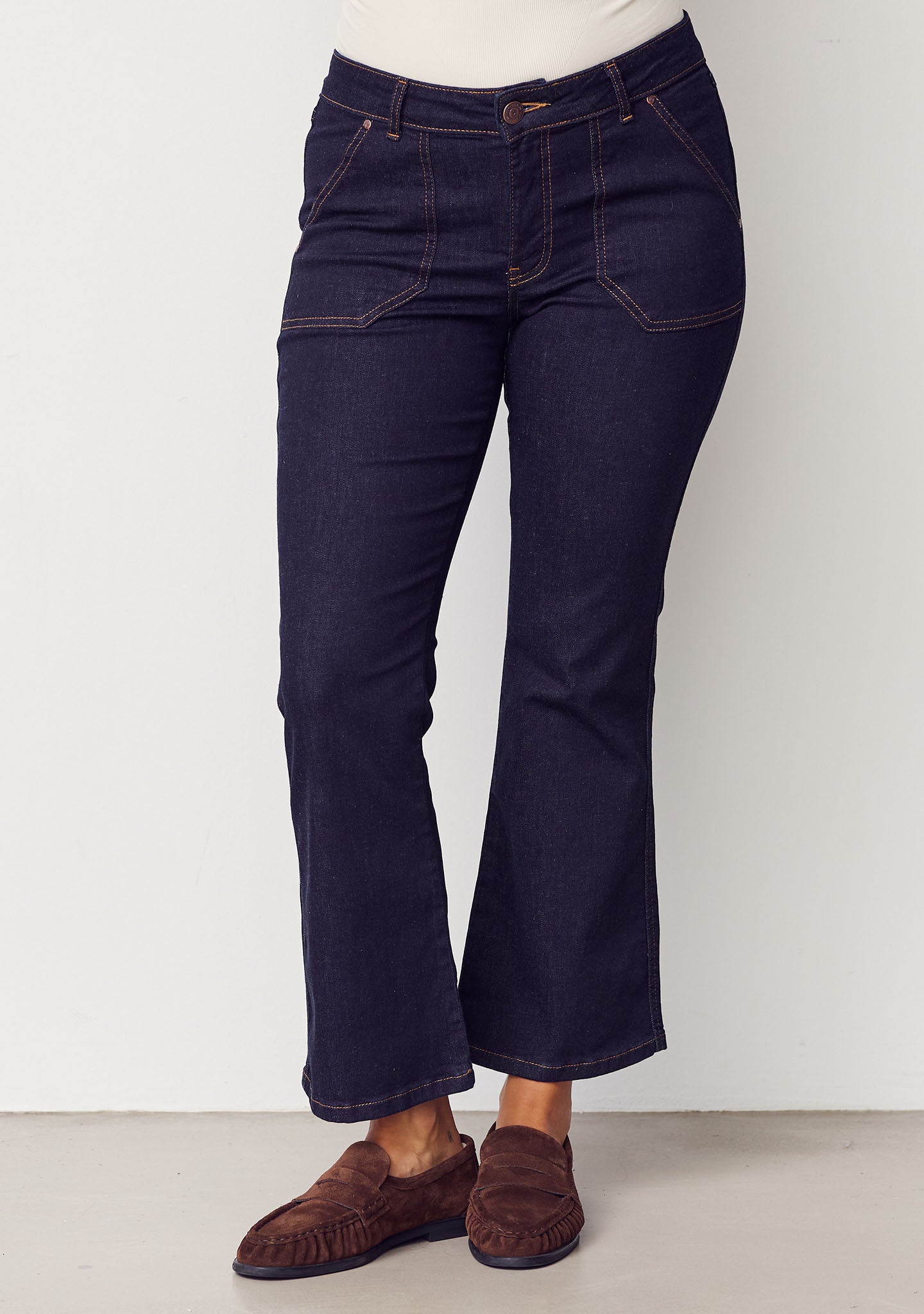 Como Flare Jeans Unwashed Denim –