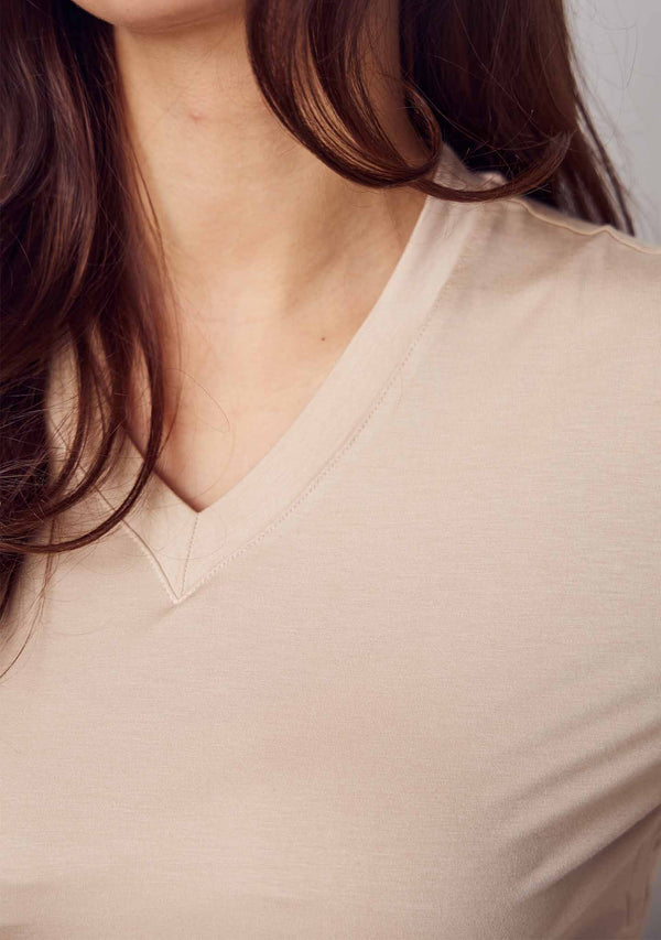 I SAY Gritt V-Neck T-Shirt T-Shirts 112 Sand