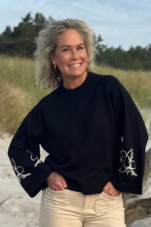 I SAY Gwen Deco Pullover Knitwear M41 Black w/Cream