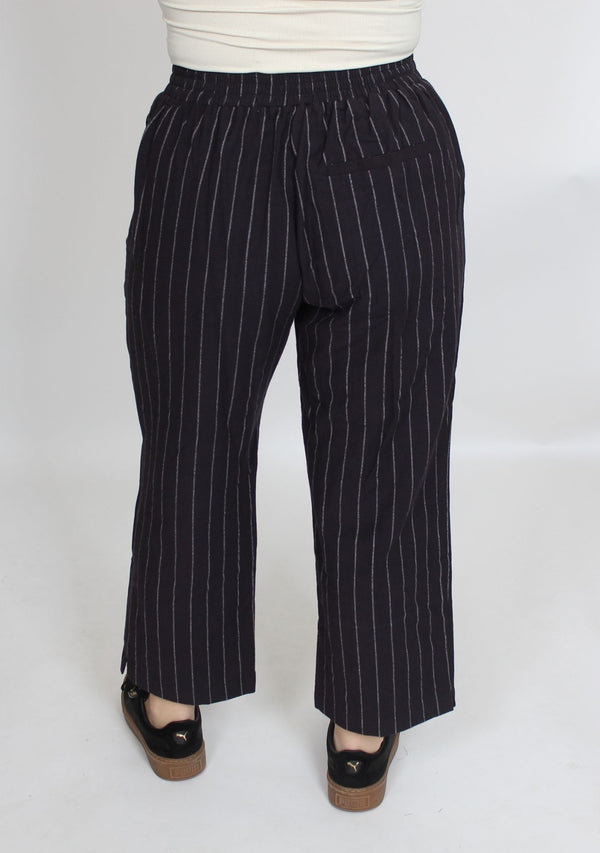 I SAY Pearl 7/8 Pant Pants L88 Navy w/White