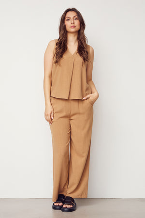 I SAY Pearl V-Neck Top Tops 321 Luxury Camel