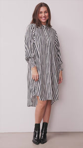 I SAY Asta Smock Dress Dresses N16 Creamy w/Black